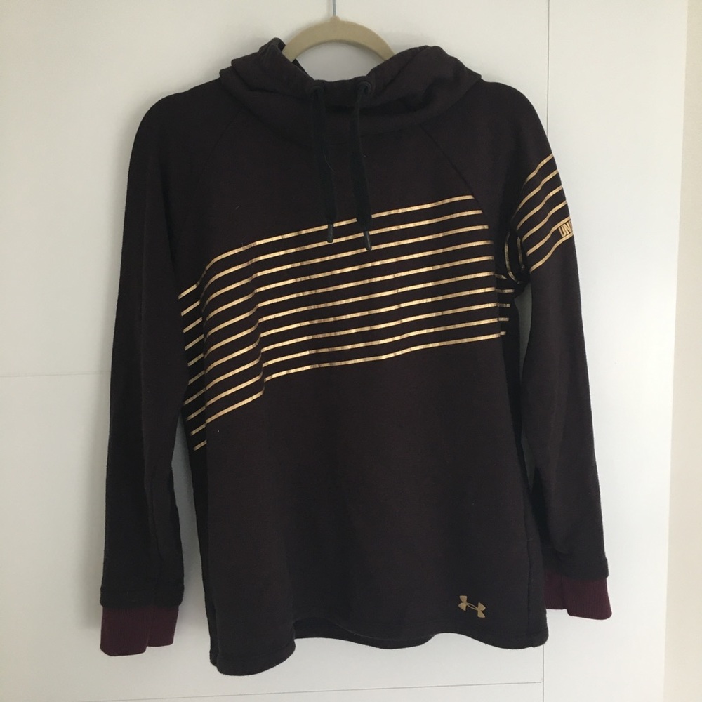Under Armour sweatshirt